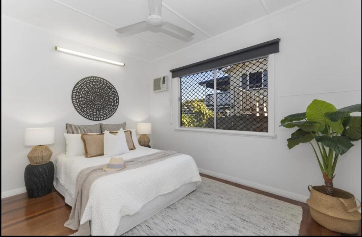 3 Bdrm In Heart * Townsville